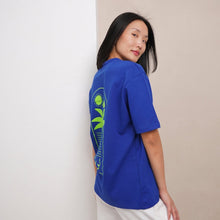 Load image into Gallery viewer, Oversized Royal Blue Printed Tee
